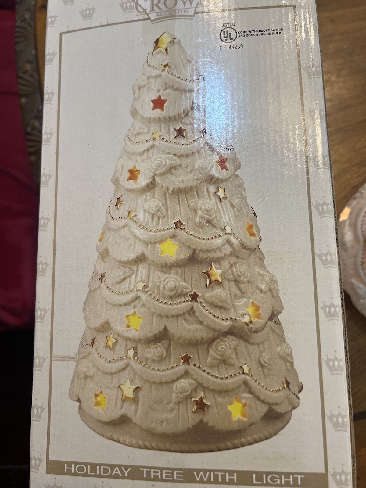 Vintage WHITE CERAMIC CHRISTMAS TREE 11 " TABLE TOP TREE lighted with