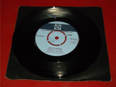 Parchment:   Light Up The Fire      1972  EX    7''