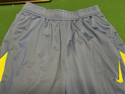 Nike Trophy Boys' Training Shorts Dri-Fit Standard Fit Shorts Size L Neon Green - Picture 4 of 8