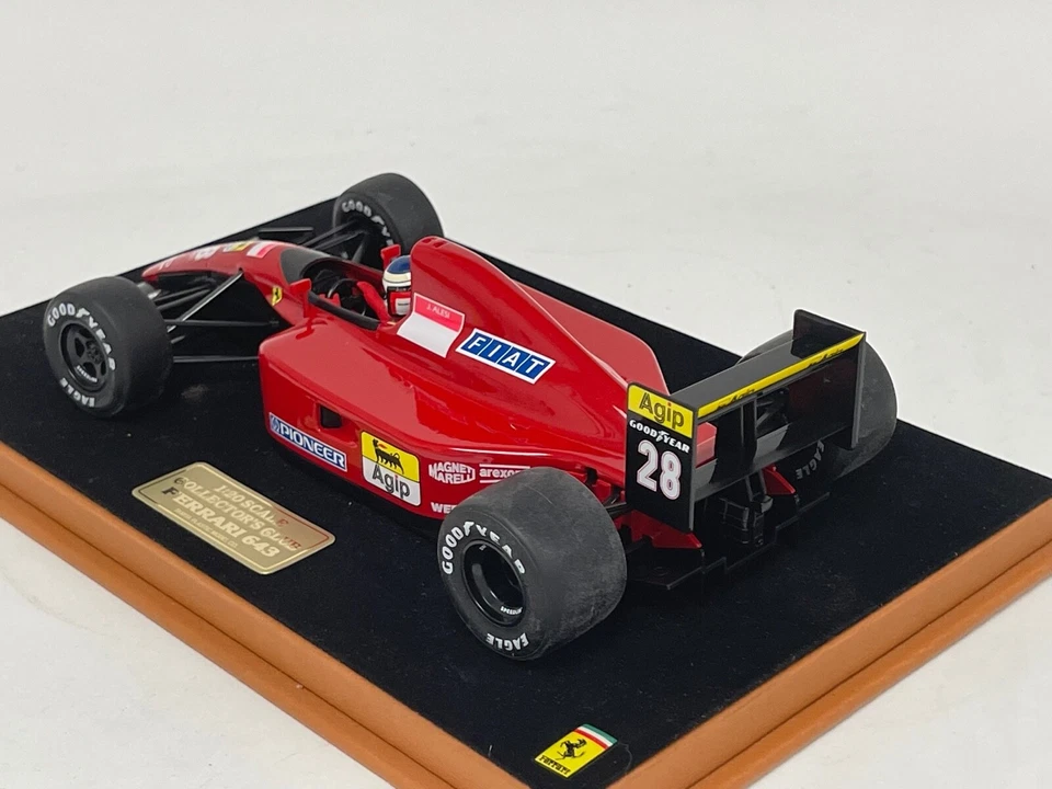 1/20 Tamiya Collector's Club Factory Build Ferrari 643 Jean Alesi Cuero TN001 Foto 2 de 4