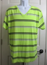 Carbon Yellow Striped V-Neck Shirt Mens Size XL Chest 42 Short Sleeve 320-28029