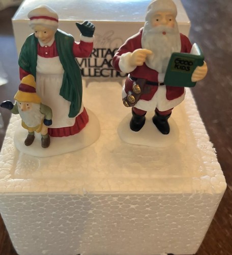 Dept 56 Heritage Village Serie Babbo Natale e Signora Claus Set di 2 accessori #5609-0 - Foto 1 di 2