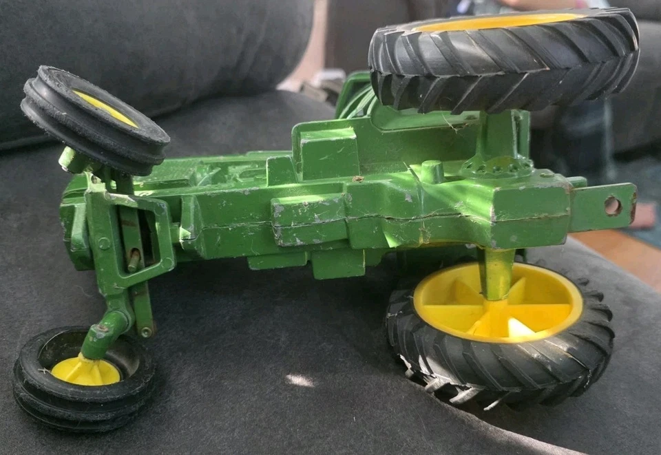 Tractor Ertl John Deere escala 1/16 512 juguete fundido a presión - favorito de todos los verdaderos alimentados con maíz Foto 4 de 4