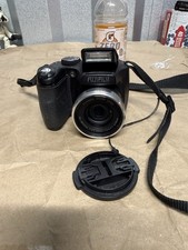 Fujifilm FinePix S Series S700 7.1MP Digital Camera - Black 2 GB sdcard