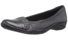 Clarks Women's Kessa Myrtle Flat Black Leather Shoes 7M (26066526)