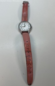 Silver Tone Timex Stainless-Steel Back Ladies Analog Watch 27.1g