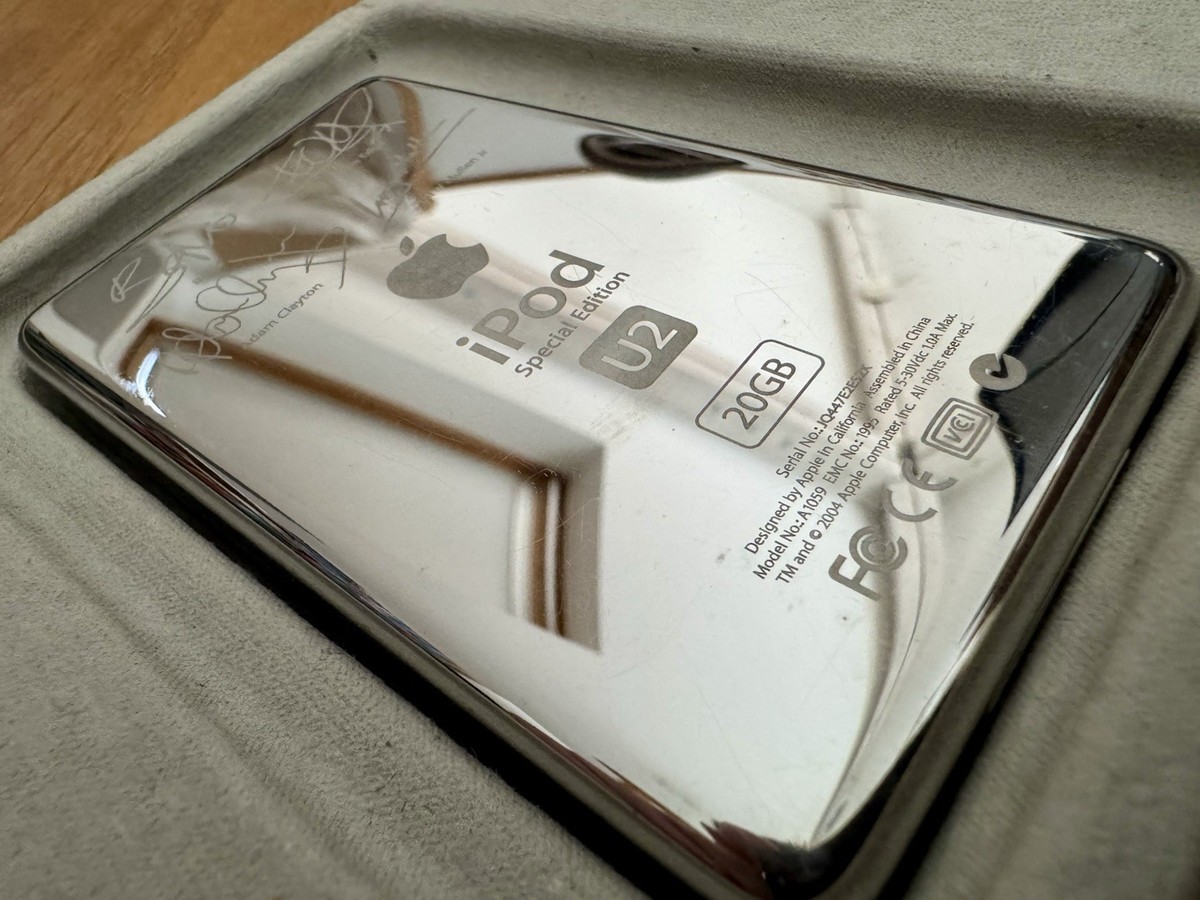 iPod 4世代　U2スペシャルエデション　20GB iPod 4世代 U2スペシャルエデション 20GB Apple iPod 4th