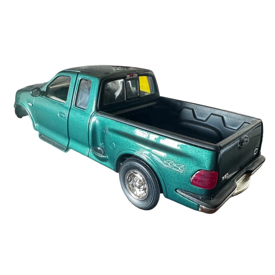Modellino MIRA Ford F-150 1997 Scala 1:18 per restauro diorama ricambi pezzi - Immagine 2 di 4