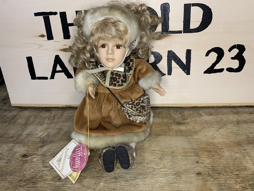 Bambola di porcellana carica da collezione Tiffany scelta bella bambina suona musica - Foto 10 di 21