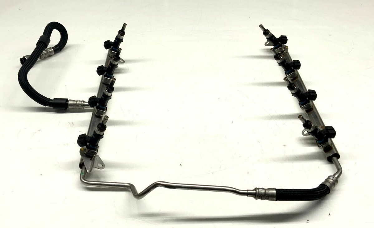 2007-2012 BMW M3 FUEL PIPE WITH 8 FUEL INJECTORS