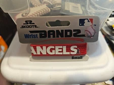 LOS ANGELES ANGELS MLB WRIST BAND BANZ OFFICIALLY LICENSED SIZE SMALL