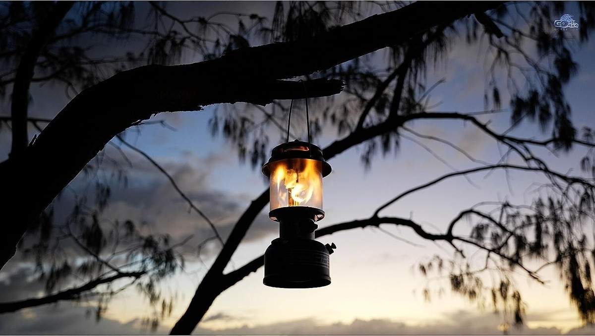 Coleman Powerhouse Dual Fuel Lantern Shines up to 800 Lumens