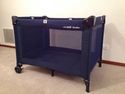 lite n easy 6 by swallow portacot