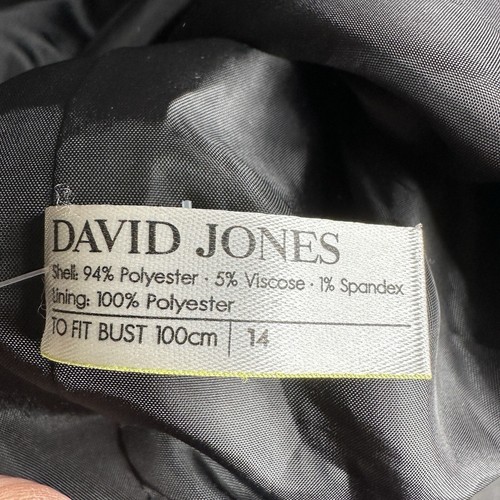 David Jones - Women's Size 14 - Black Lined Long Sleeve Button Up Jacket. - Picture 9 of 10