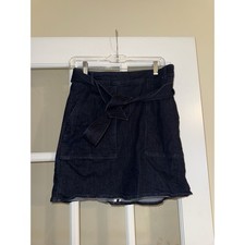 Banana Republic Women  s Dark Wash Denim Skirt Belted Size 4 Pockets