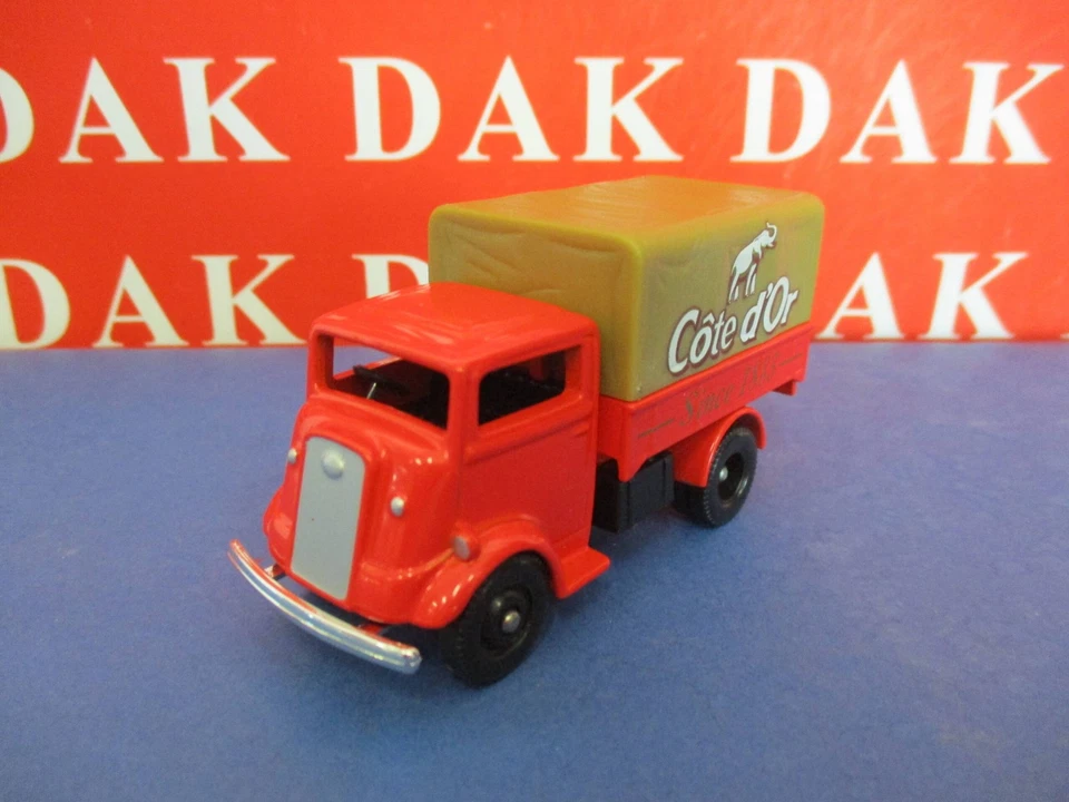 Die cast Modellino Furgone Fordson TV Cote d'Or Since 1883 by Corgi - Immagine 2 di 4