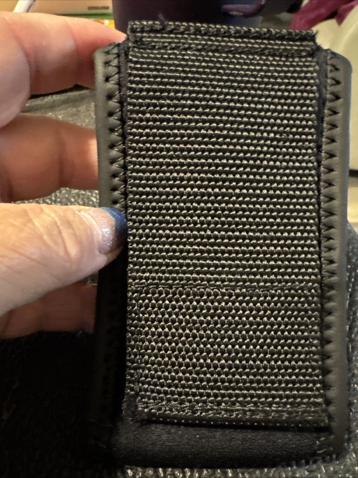 Lowepro Compact Flash Drive Carrying Case For Belt Loop DMC-V - Image 2 of 4