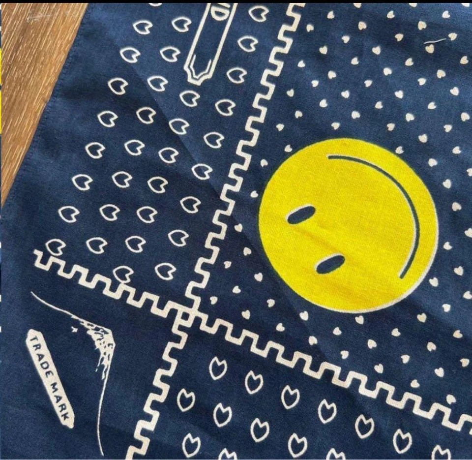 Echarpe mouchoir bandana KAPITAL couleur marine articles de mode 55 cm unisex... - Photo 3/3