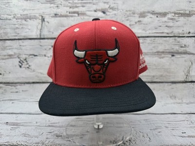 Chicago Bulls Hat Cap Snap Back NBA Basketball City Skyline Mens Adidas
