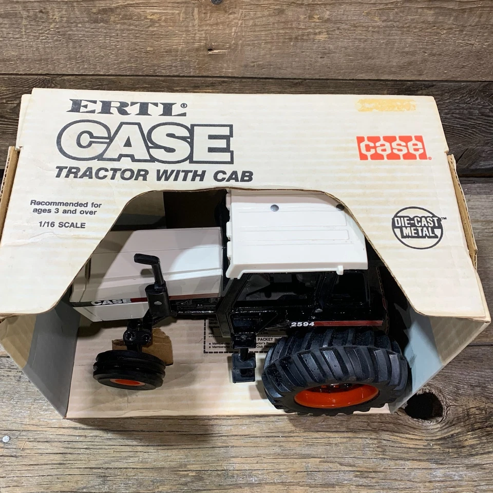 ERTL, Case 2594 Tractor with Cab, #267, 1:16 Scale, Diecast, NIB - Image 4 of 4