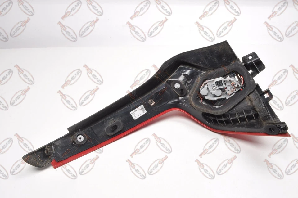 VOLVO V60 I Luz Trasera Derecho Facelift 31214964 - Imagen 4 de 4