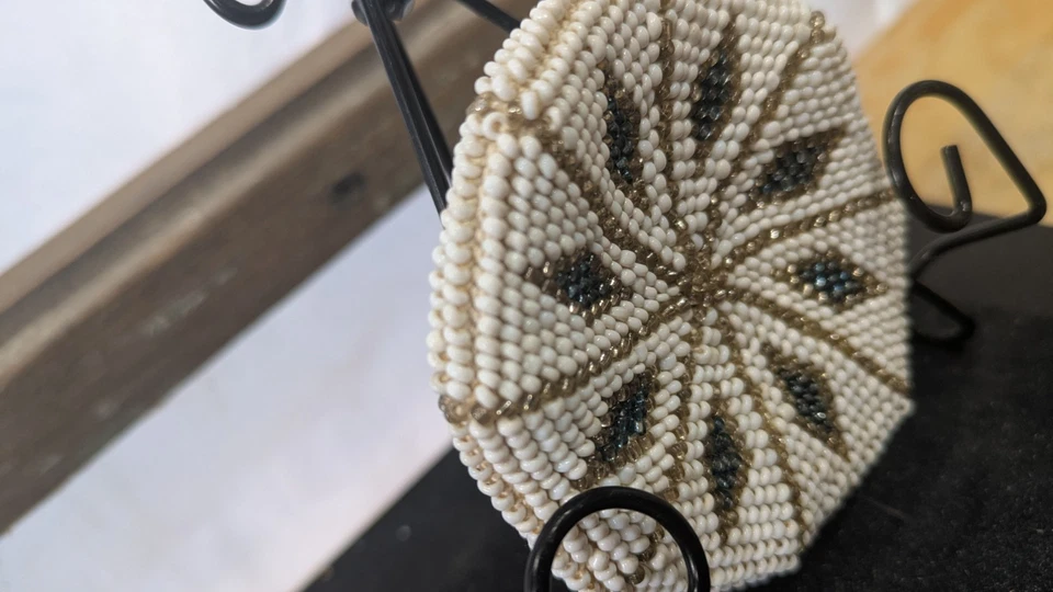 Cartera antigua con cuentas de metal plata placa cambio pat 15 03 de diciembre Foto 3 de 4