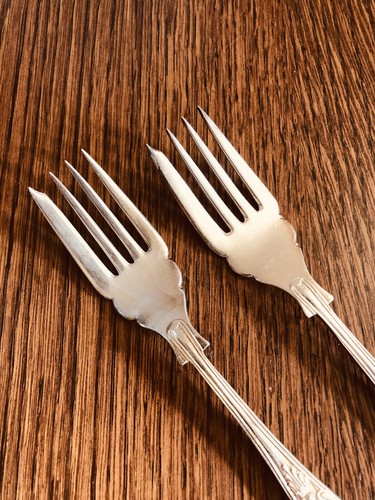EPNS A1 Sheffield Kings England Silver Service Cutlery 2- Salad Forks 6 3/8" - Picture 3 of 5