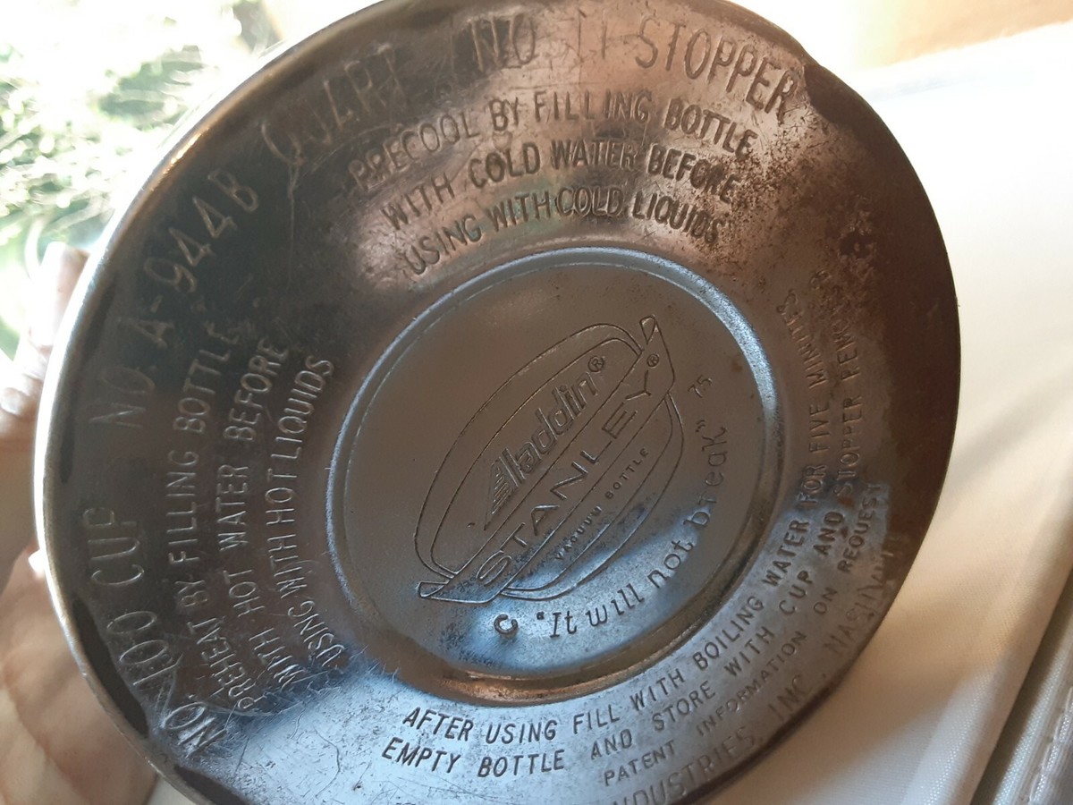 VINTAGE ALADDIN STANLEY THERMOS No Handle