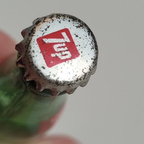 Botella de refresco miniatura 7up años 50 ¡Excelente estado ver descripción! - Imagen 5 de 8