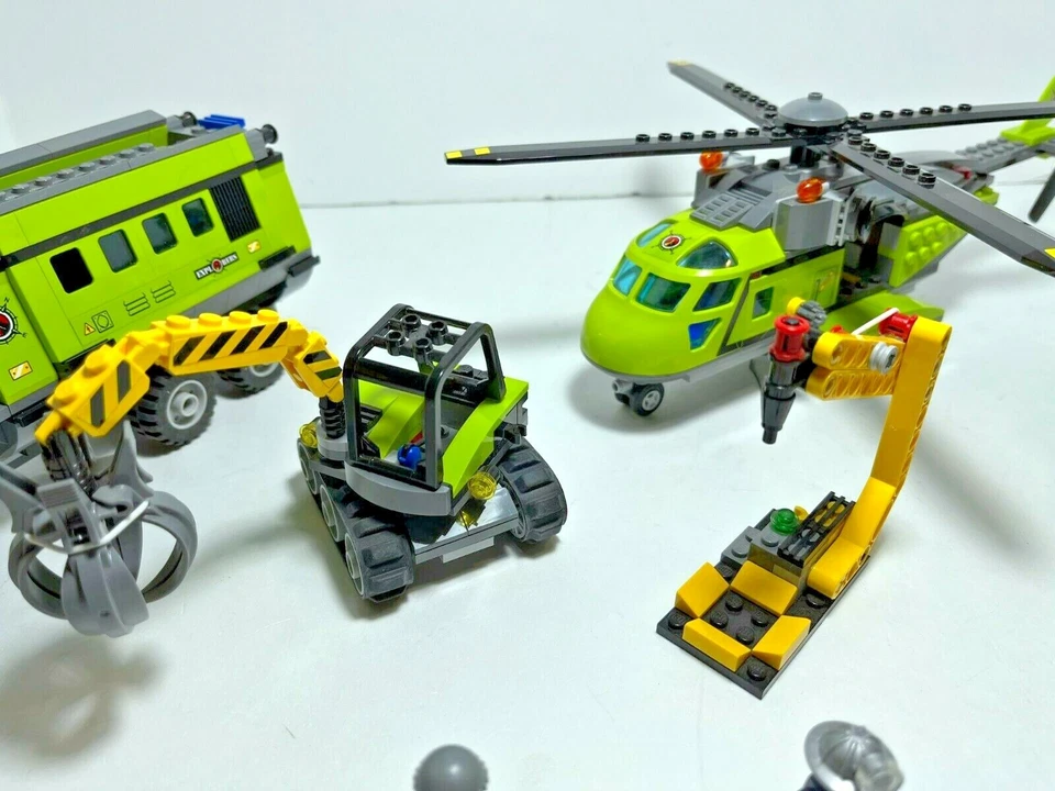 LEGO Volcano Explorers: helicopter 60123 + Boulder Blaster 8707 + trailer 60124 - Image 3 of 4