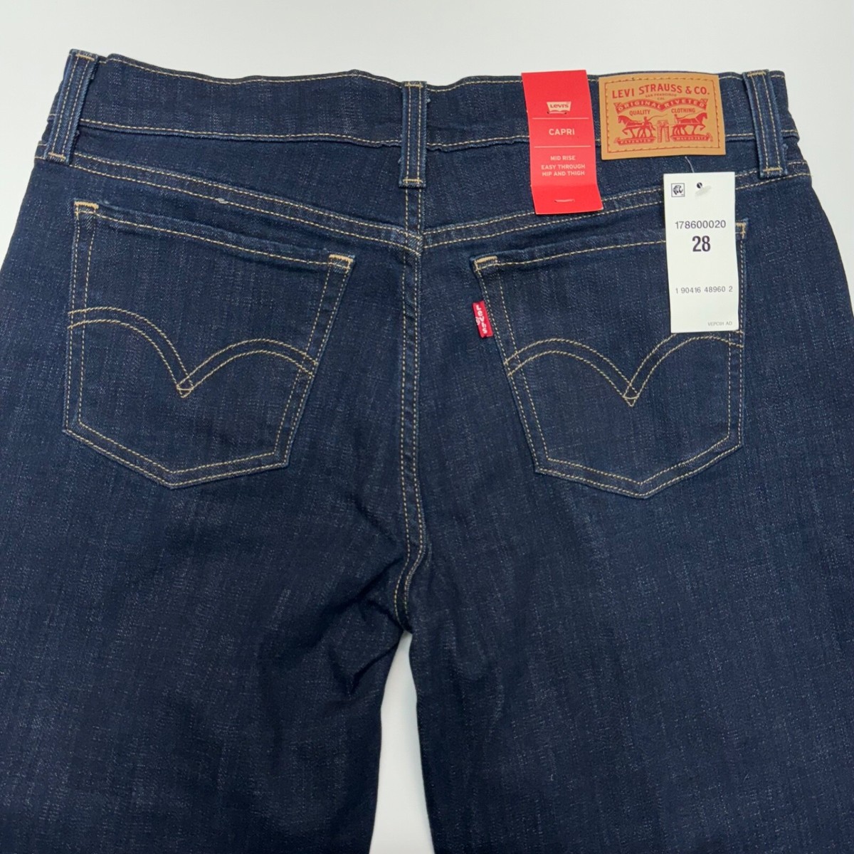 NEW Levi's Mid-Rise Capri Jeans Size 28 Women's Dark Wash Denim | eBay