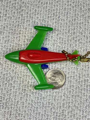 Vintage Toy Rocket or Jet Plane 5 Color Plastic Puzzle Key Chain - Picture 4 of 5