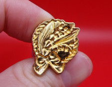 Modern Goldtone Metal Wood Wreath with Ribbon Sealing Wax Stamp Seal