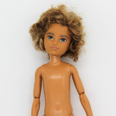 Mattel Creatable World Deluxe Gender Neutral Doll Short Curly Hair Articulated