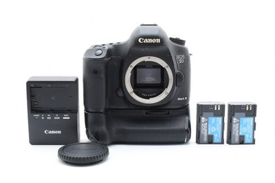 [ Exc+5 ] Canon EOS 5D Mark III Digital SLR Camera w/BG-E11 Used in JAPAN #765