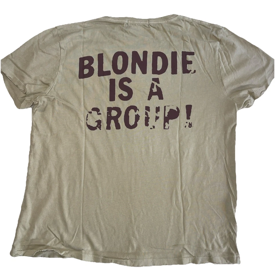 Camiseta de comida chatarra para mujer Blondie Is a Group Band talla: mediana - nueva con etiquetas - bronceada envejecida Foto 3 de 3