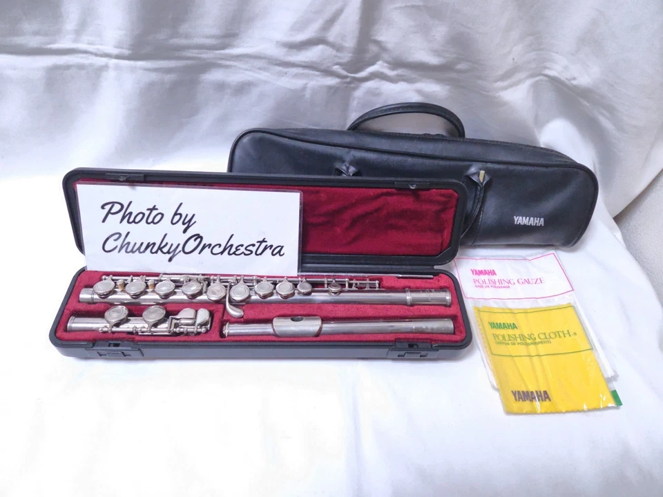 Yamaha YFL-211SII Flute Silver-Plated | Tested Key Action | Case & Bag #2359 - Image 2 of 4