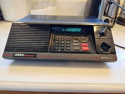 #ad UNIDEN BEARCAT 210 XLT 40 Channel Scanner Radio WORKS No Antenna $29.62