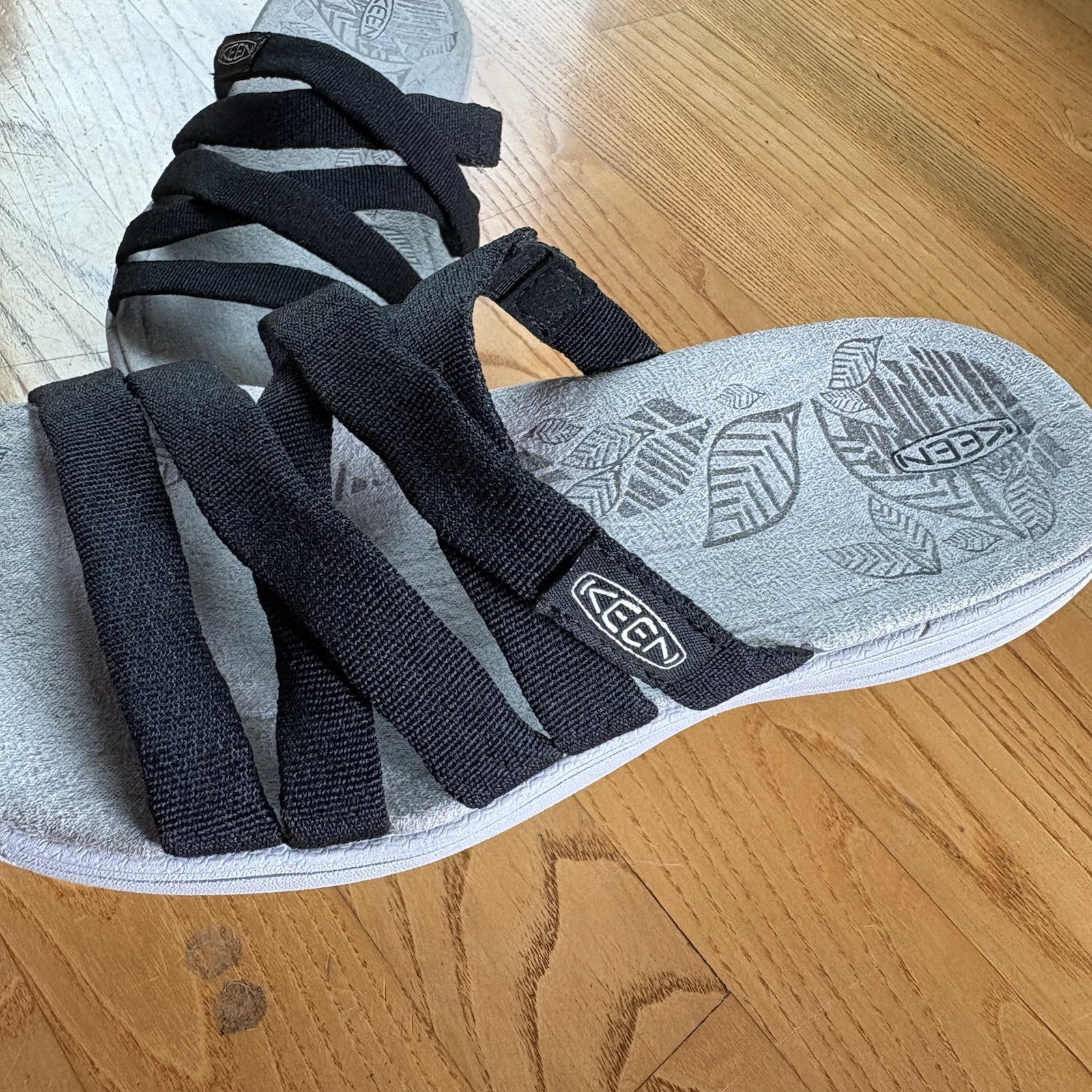 KEEN Damaya Slides sandali neri donna taglia 6 5 neri con fondo grigio slip on