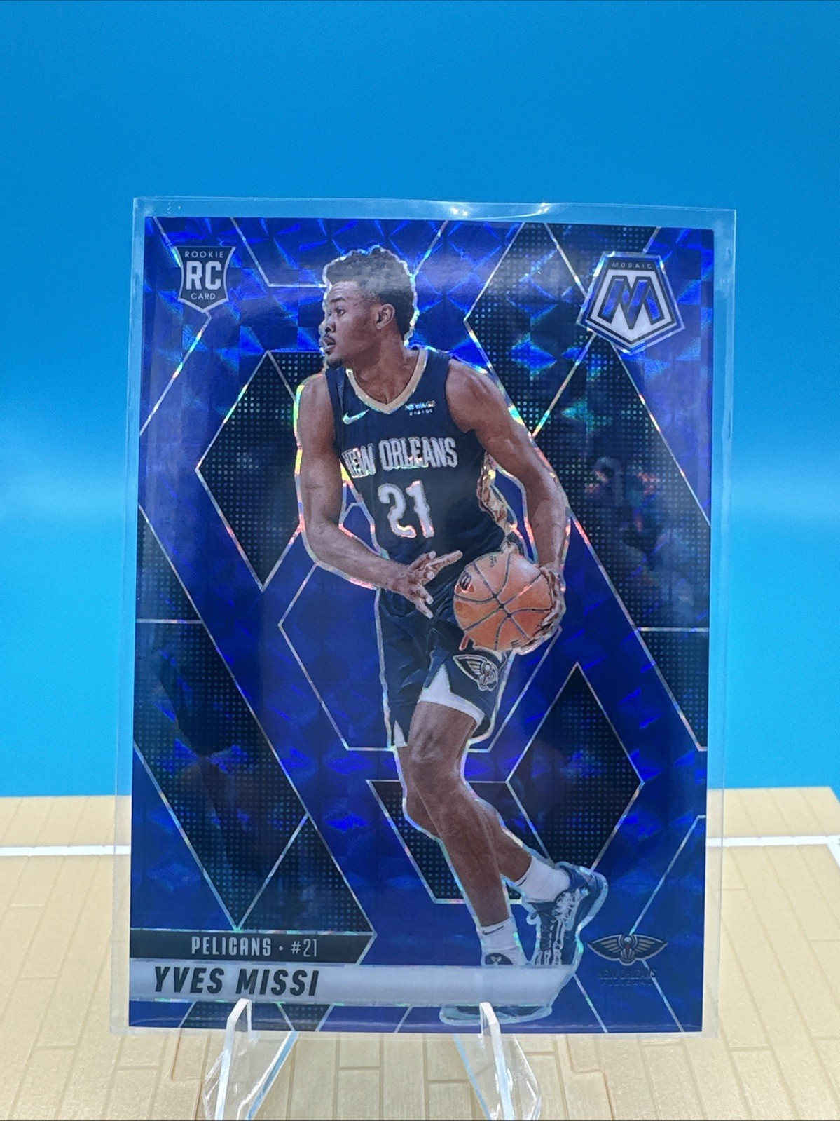 2024-25 Panini Mosaic - Rookies Yves Missi #243 Blue Mosaic Prizm /199 (RC)