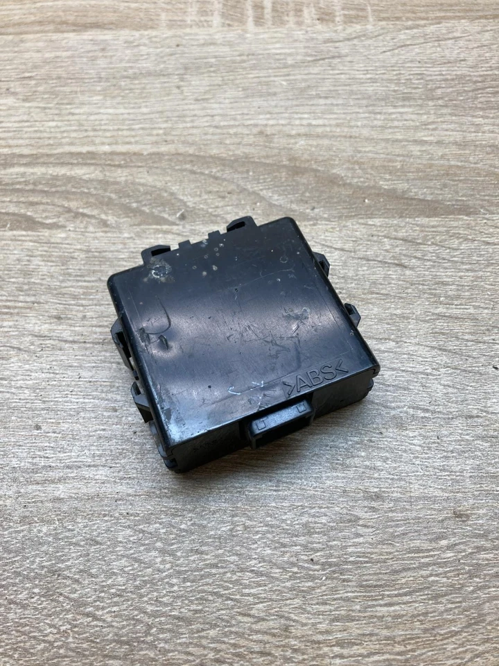 89769 06010 158600 0121 tire pressure control unit toyota camry - Image 3 of 4