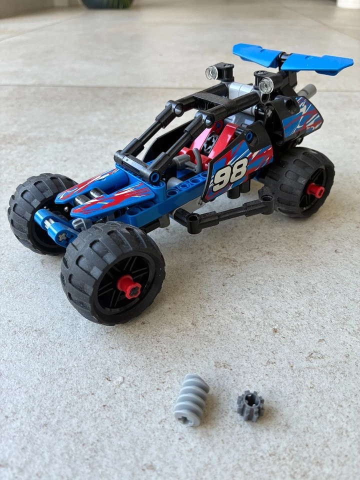 LEGO Technic 42010 Off-Road Racer, photo 2 of 5