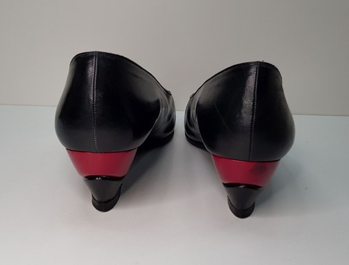 RUSSELL & BROMLEY SIZE 5UK EUR38 WOMENS BLACK LEATHER MID HEELED COURT SHOES Y2K - Picture 9 of 24