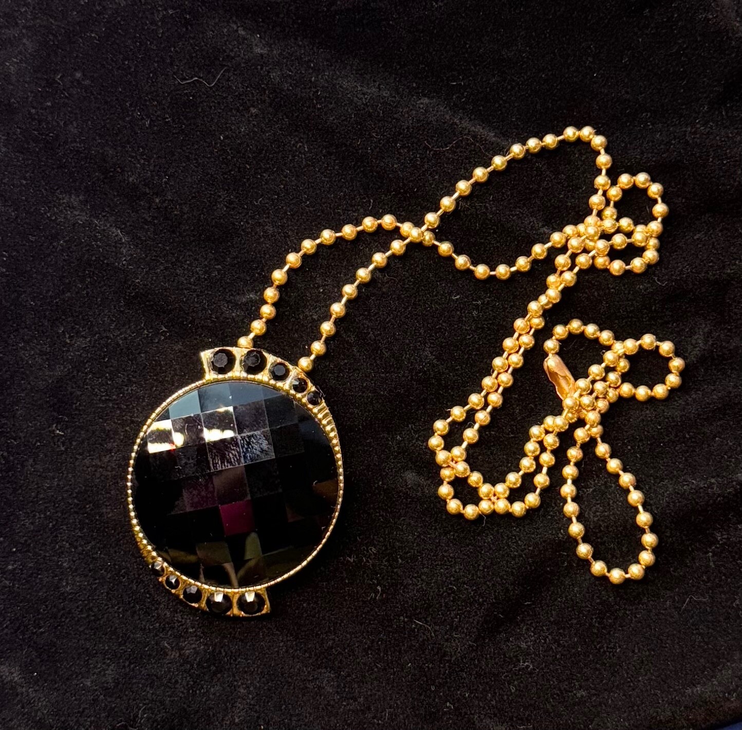 BB Simon Pendant Necklace Jewelry Swarovski with 28