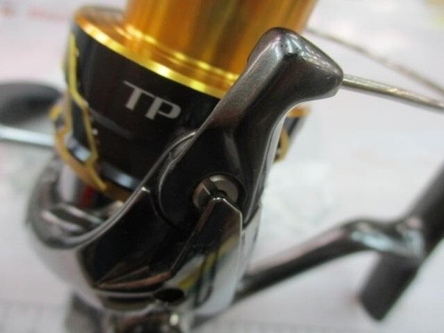 Shimano 20 TWIN POWER C3000XG (Z-N9003-S06360506) - Imagen 3 de 7
