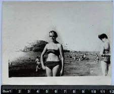 OLD PHOTO Cute sexy Woman Swimsuit Bikini Girl On The beach