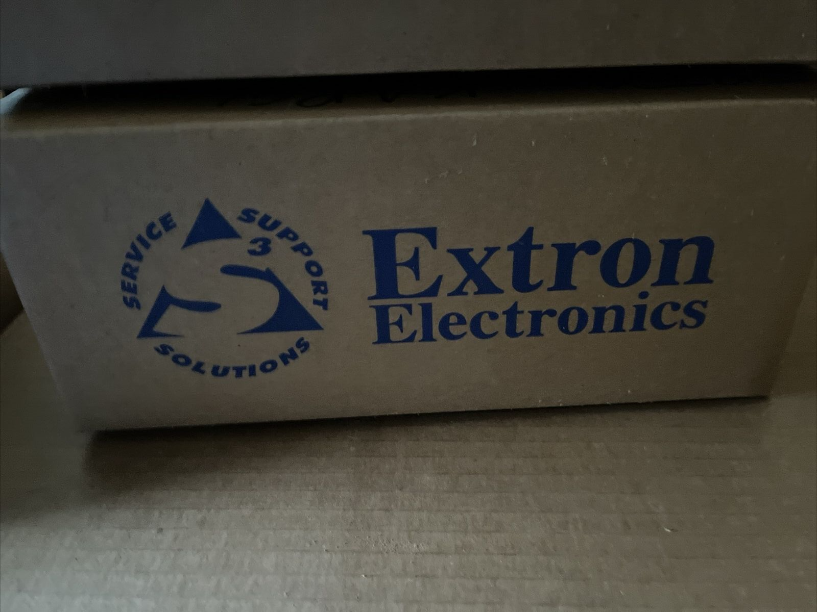 Extron P/2 DA4xi VGA Distribution Amplifier 1x4 Splitter 60-246-03 New ...