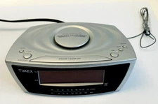 TIMEX T226S Alarm Clock Radio Large Display AM FM