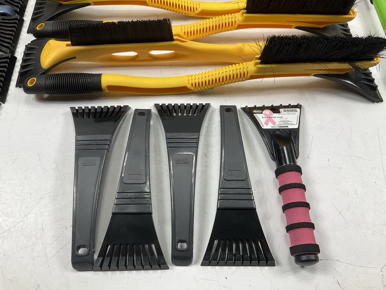 35 Assorted Mixed Ice Scrapers & Snow Broom Brushes - ICE SCRAPER Lot #11