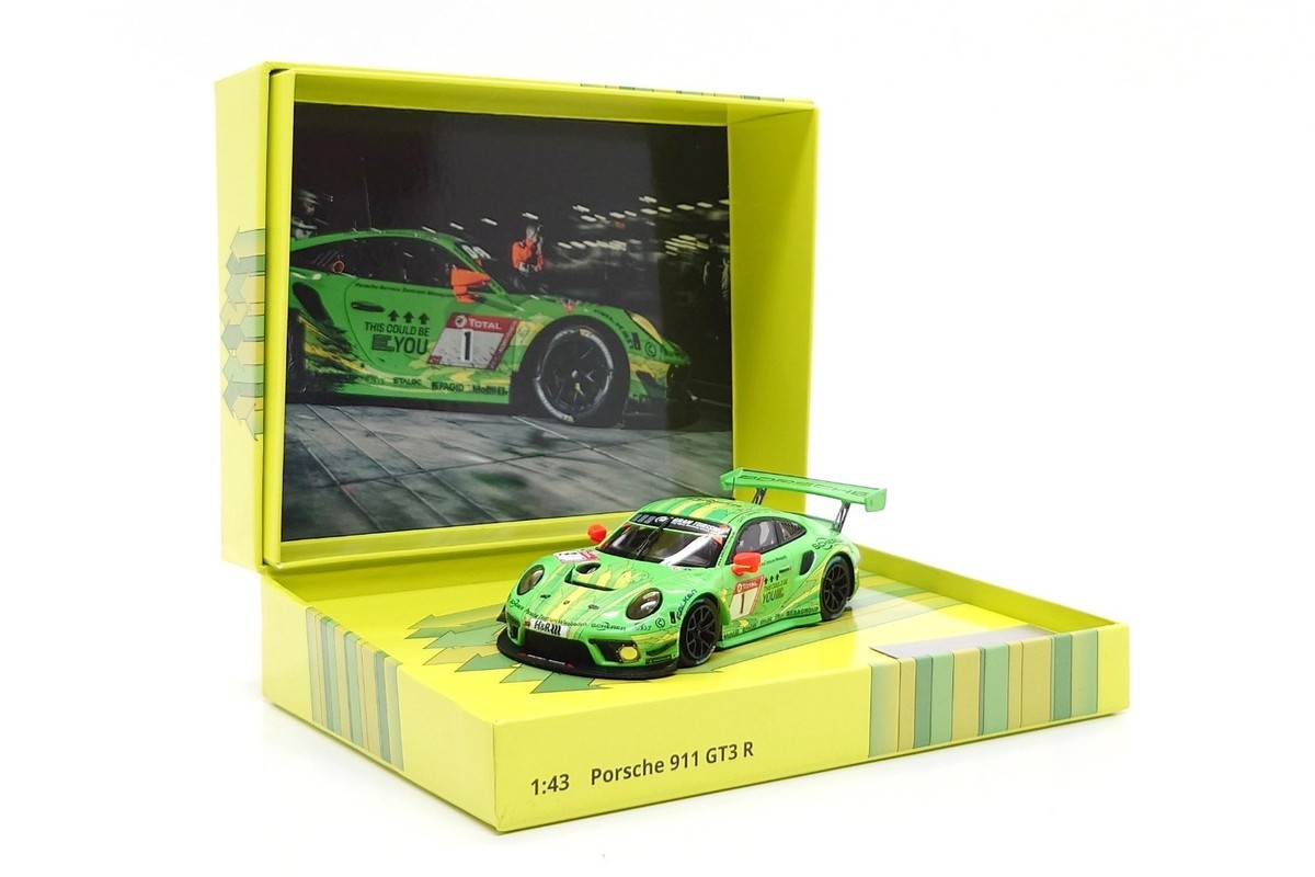 Minichamps 1:43 Porsche 911 GT3 R #1 Manthey Grello - 24h